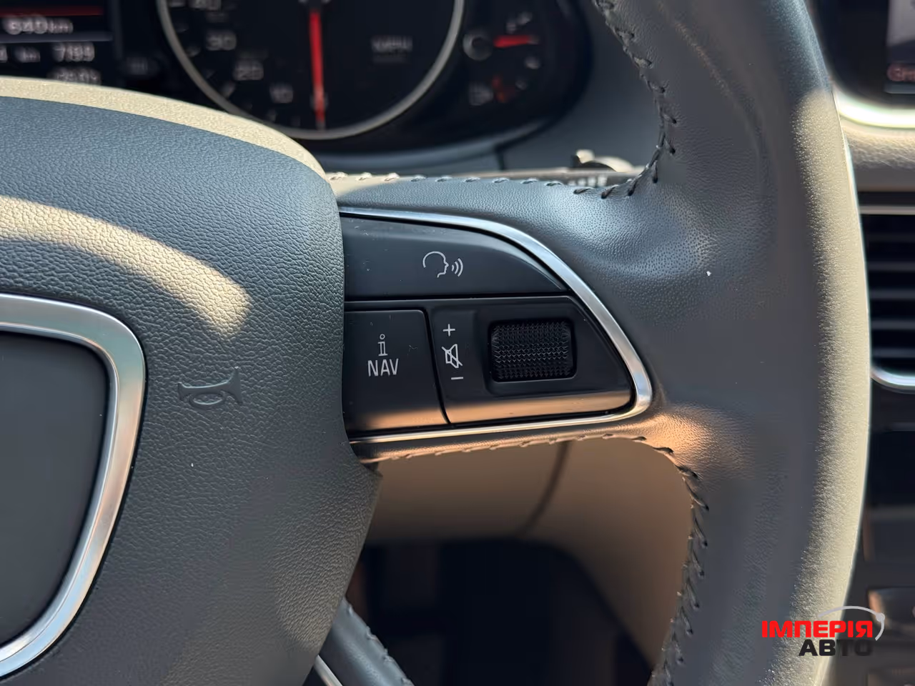 Audi Q5 - фото 48