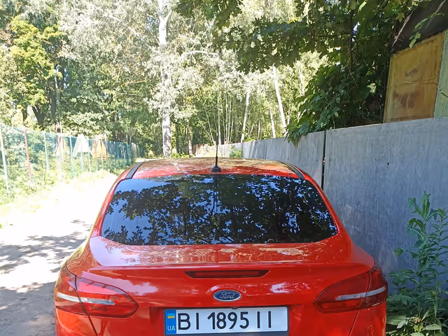 Ford Focus - фото 3