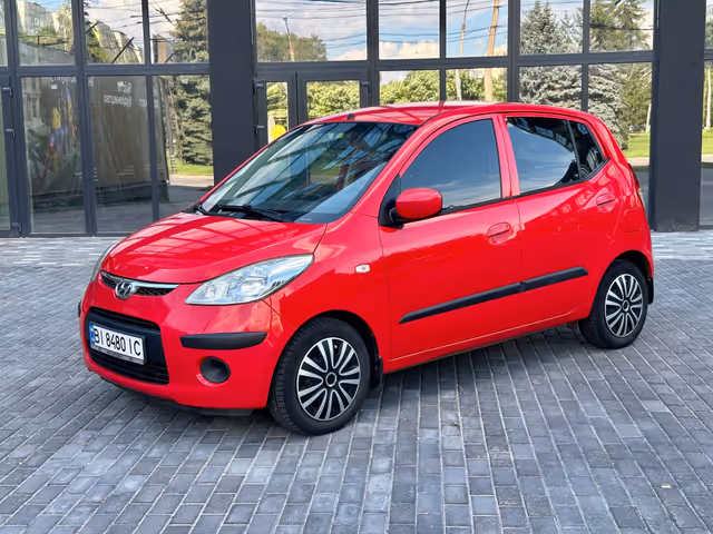 Hyundai i10 - фото 1