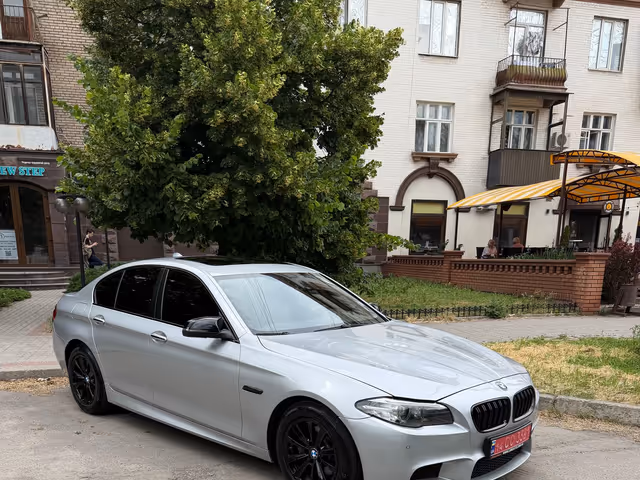 BMW 5 серії - фото 3