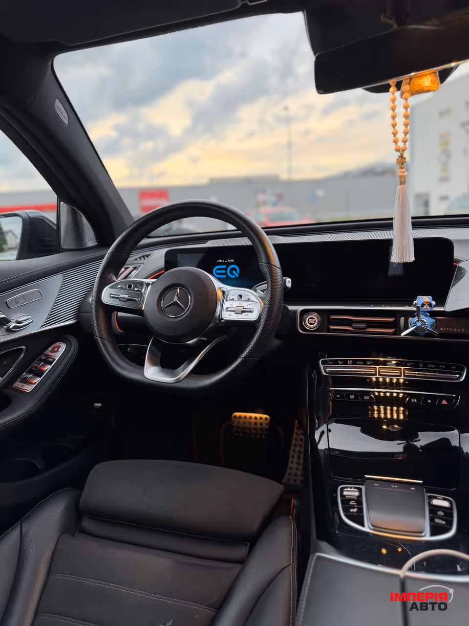 Mercedes-Benz EQC - фото 40