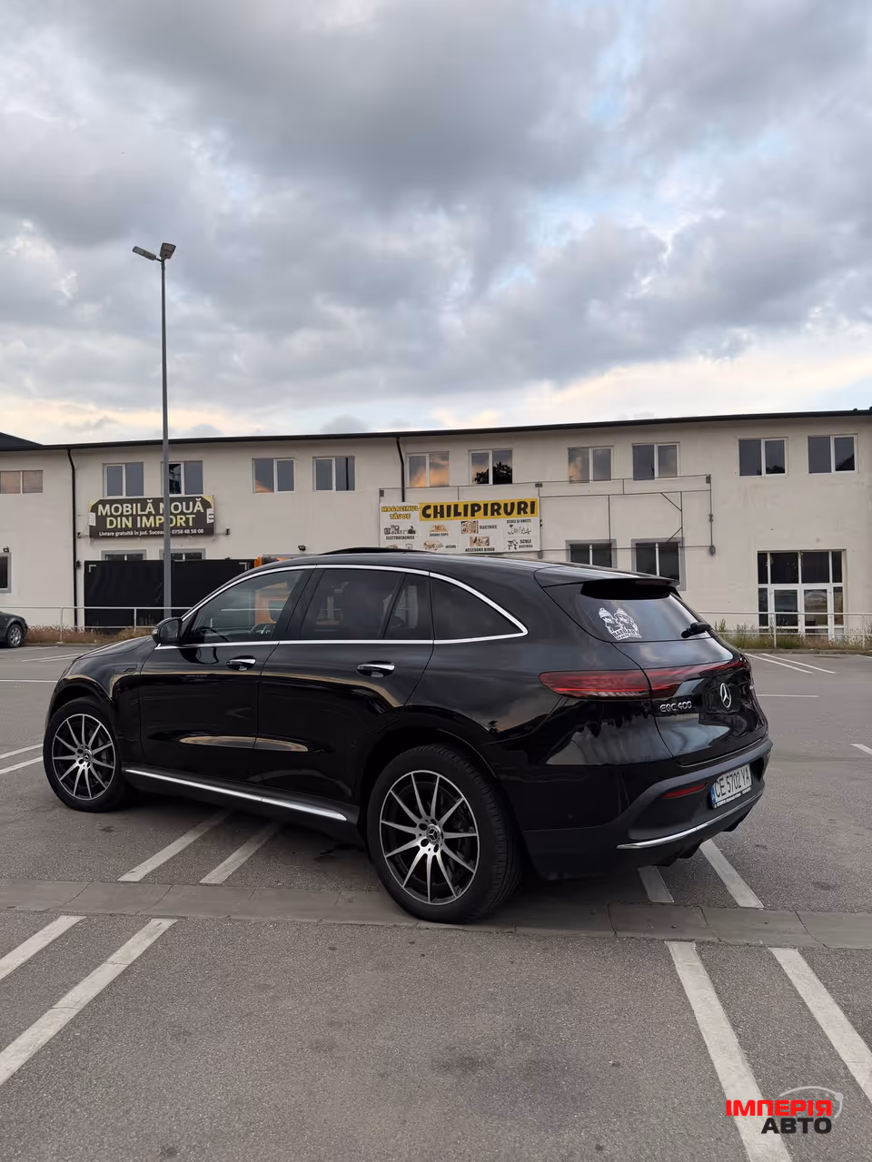 Mercedes-Benz EQC - фото 11