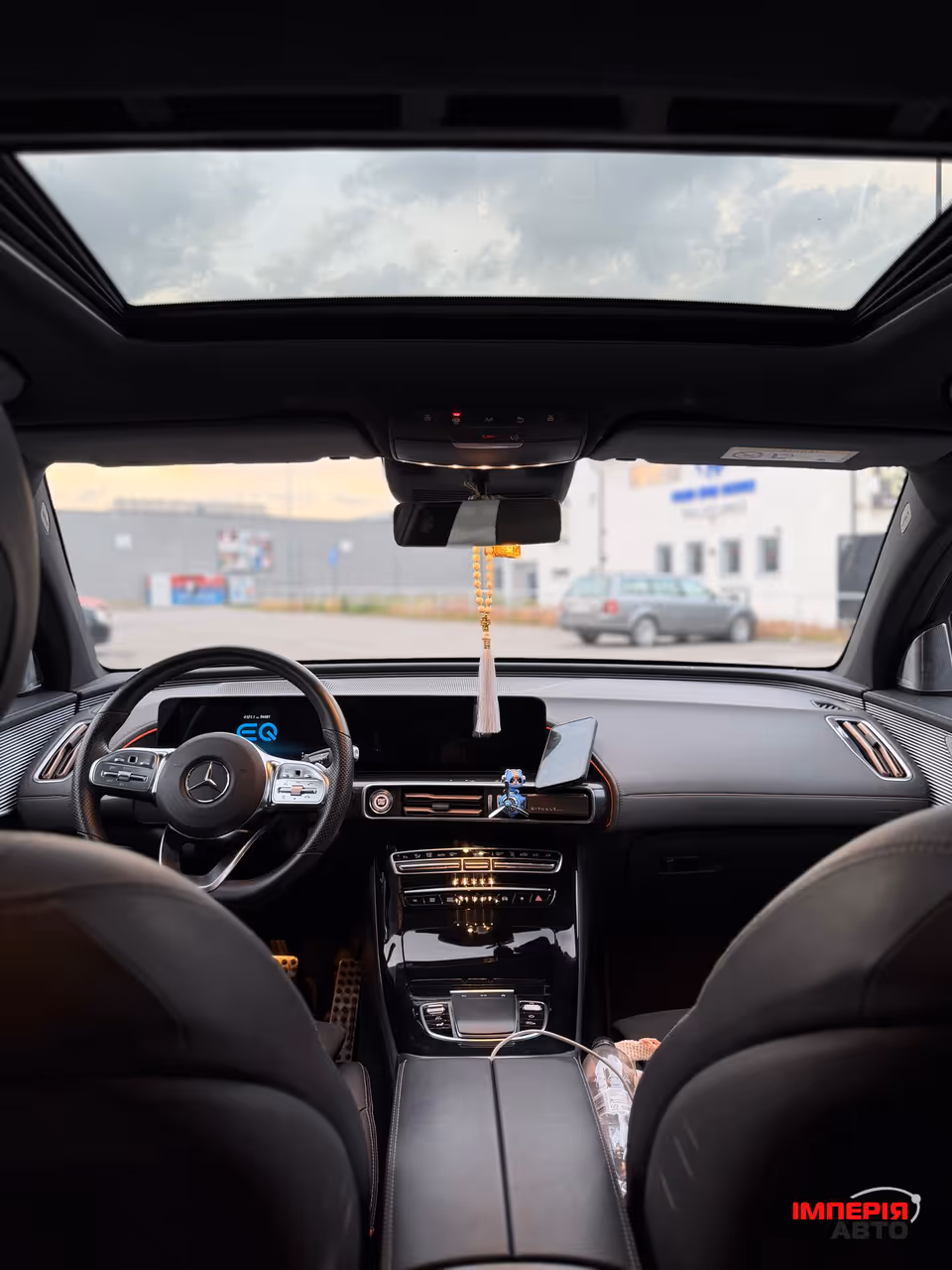 Mercedes-Benz EQC - фото 37