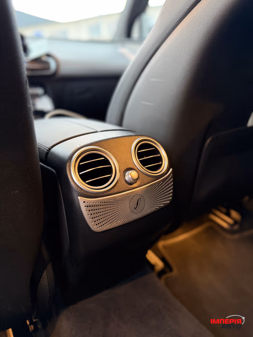 Mercedes-Benz EQC - фото 41