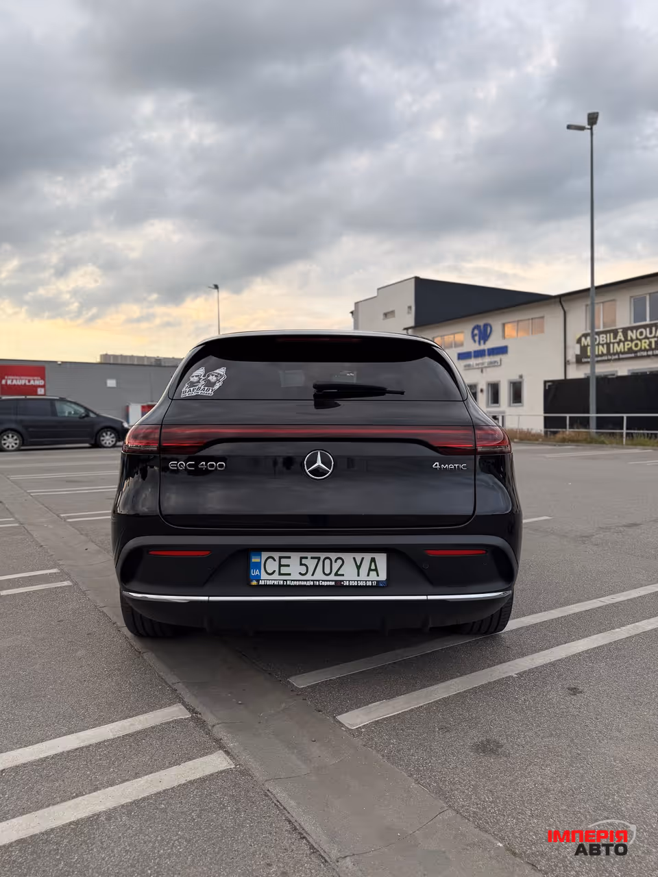 Mercedes-Benz EQC - фото 5