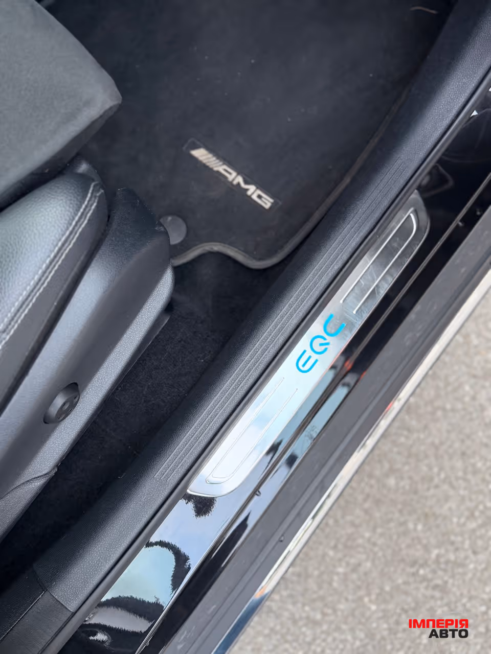Mercedes-Benz EQC - фото 16