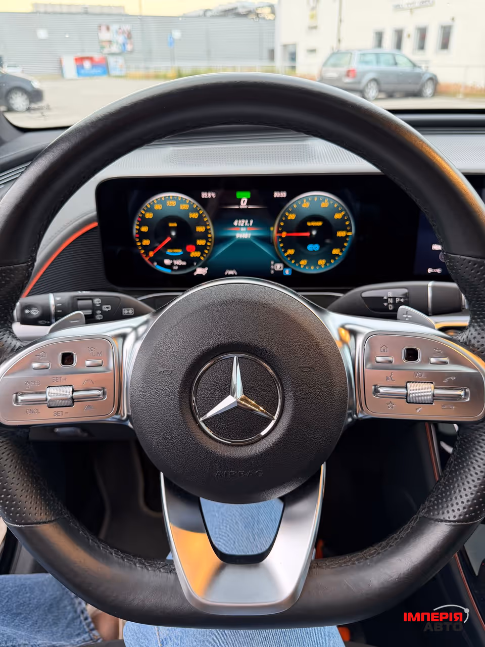 Mercedes-Benz EQC - фото 19