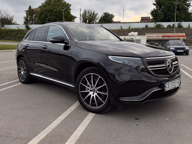 Mercedes-Benz EQC - фото 1