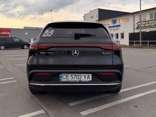 Mercedes-Benz EQC - фото 5