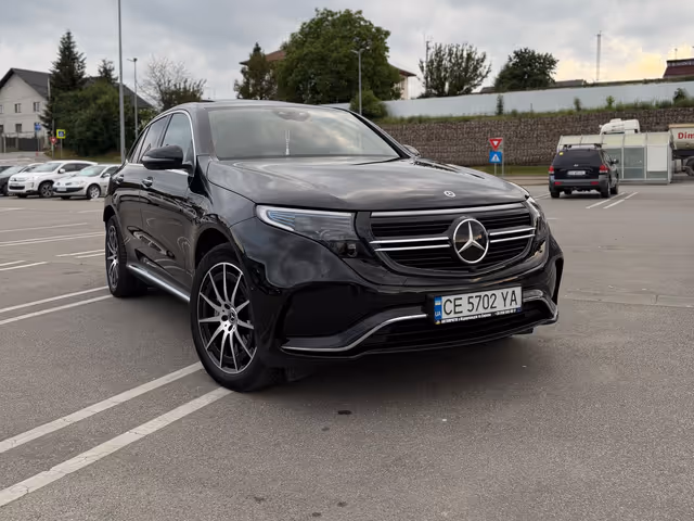 Mercedes-Benz EQC - фото 2