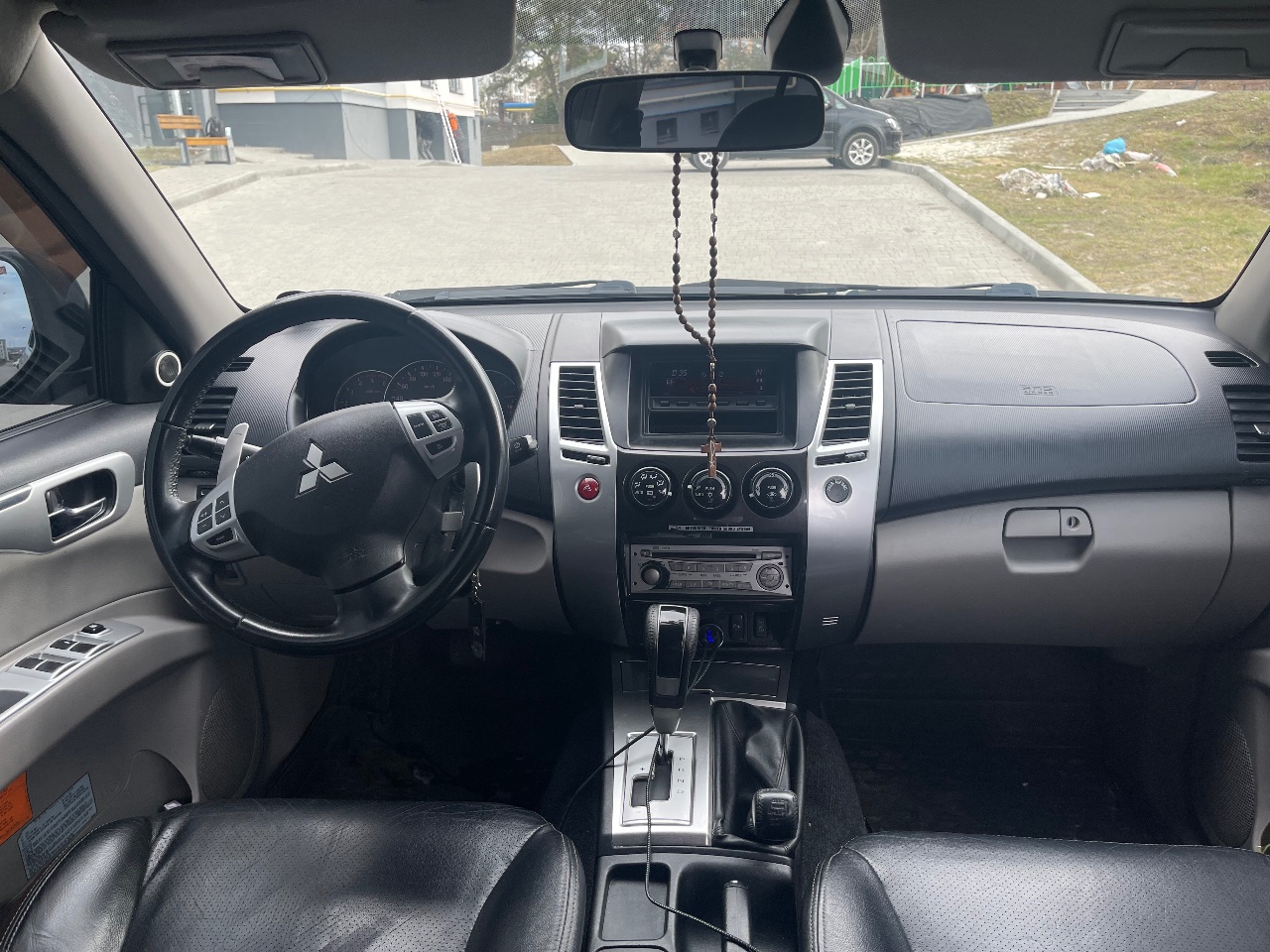 Mitsubishi Pajero Sport - фото 4