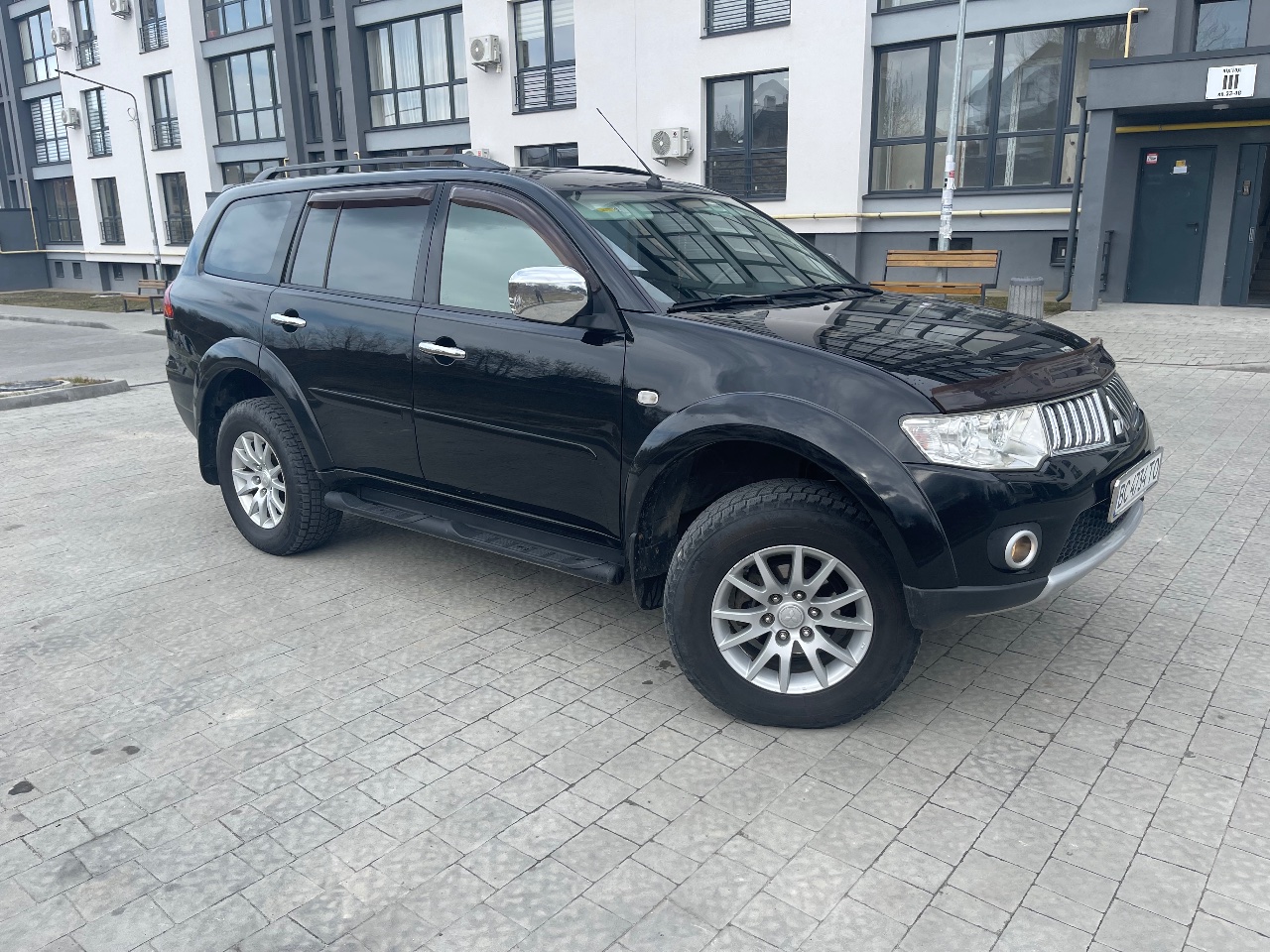 Mitsubishi Pajero Sport - фото 7