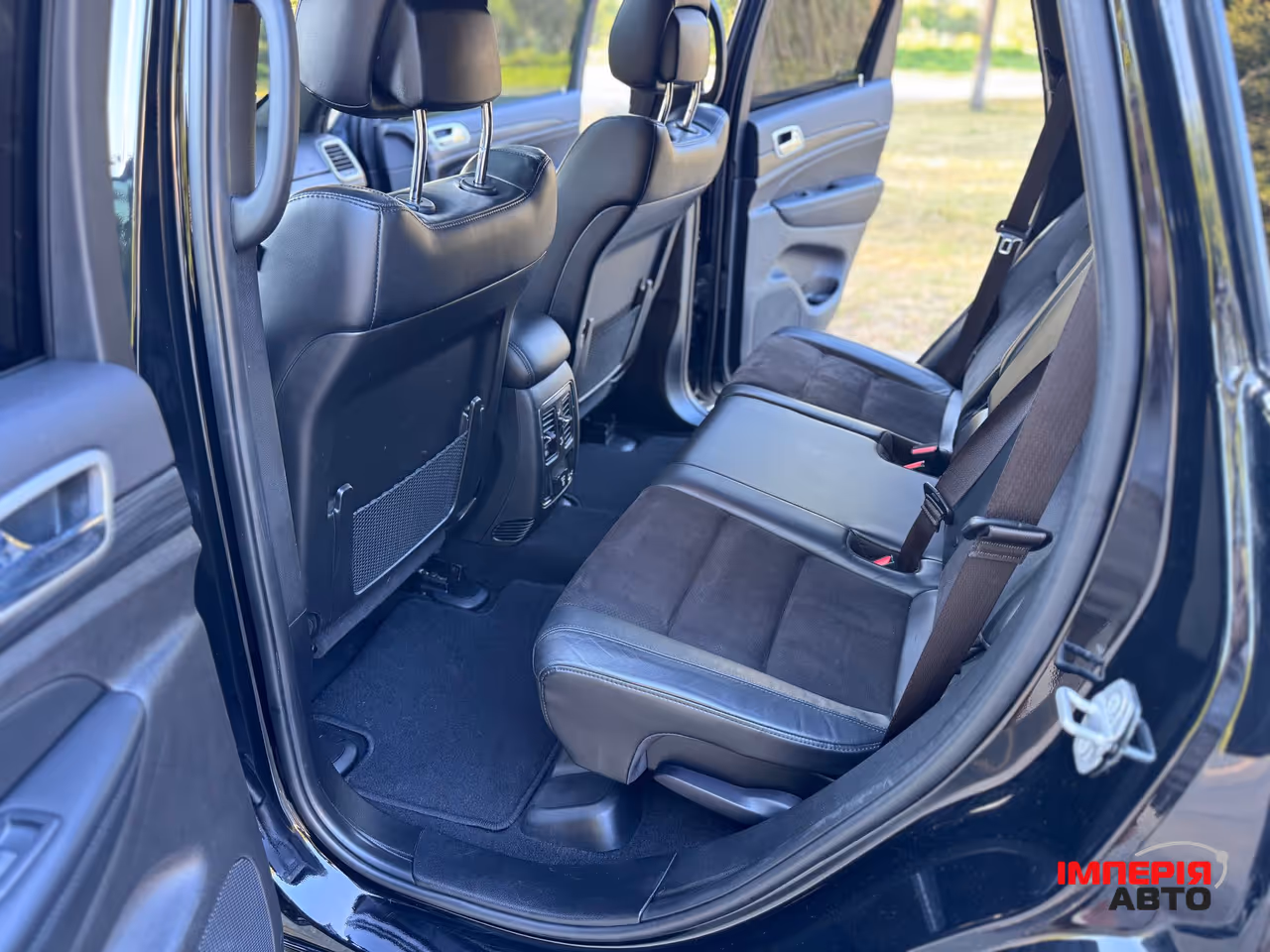 Jeep Grand Cherokee - фото 15
