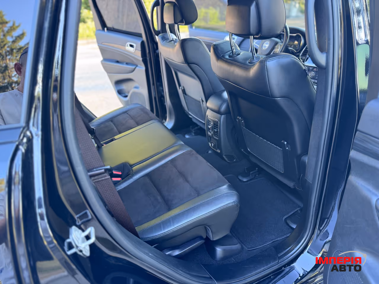 Jeep Grand Cherokee - фото 18