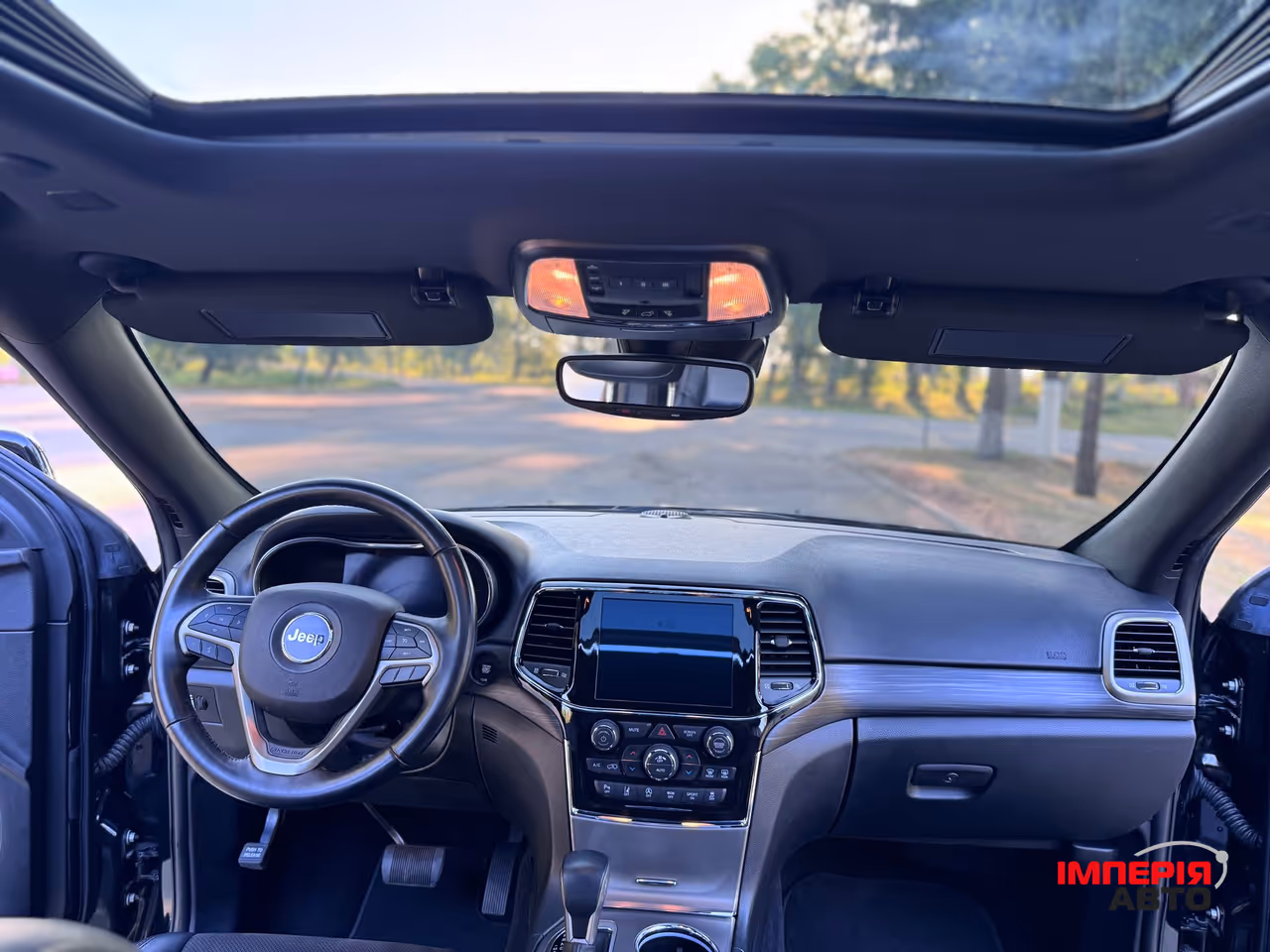 Jeep Grand Cherokee - фото 17