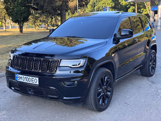 Jeep Grand Cherokee - фото 3