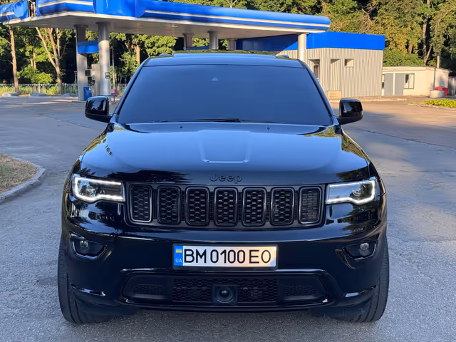 Jeep Grand Cherokee - фото 1