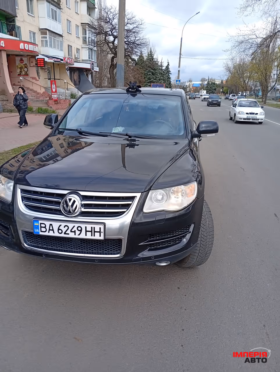 Volkswagen Touareg - фото 1