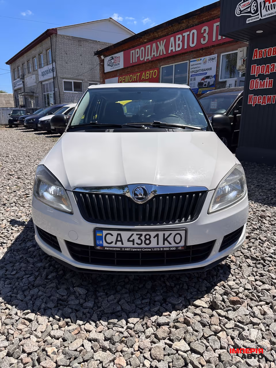 Skoda Fabia - фото 3