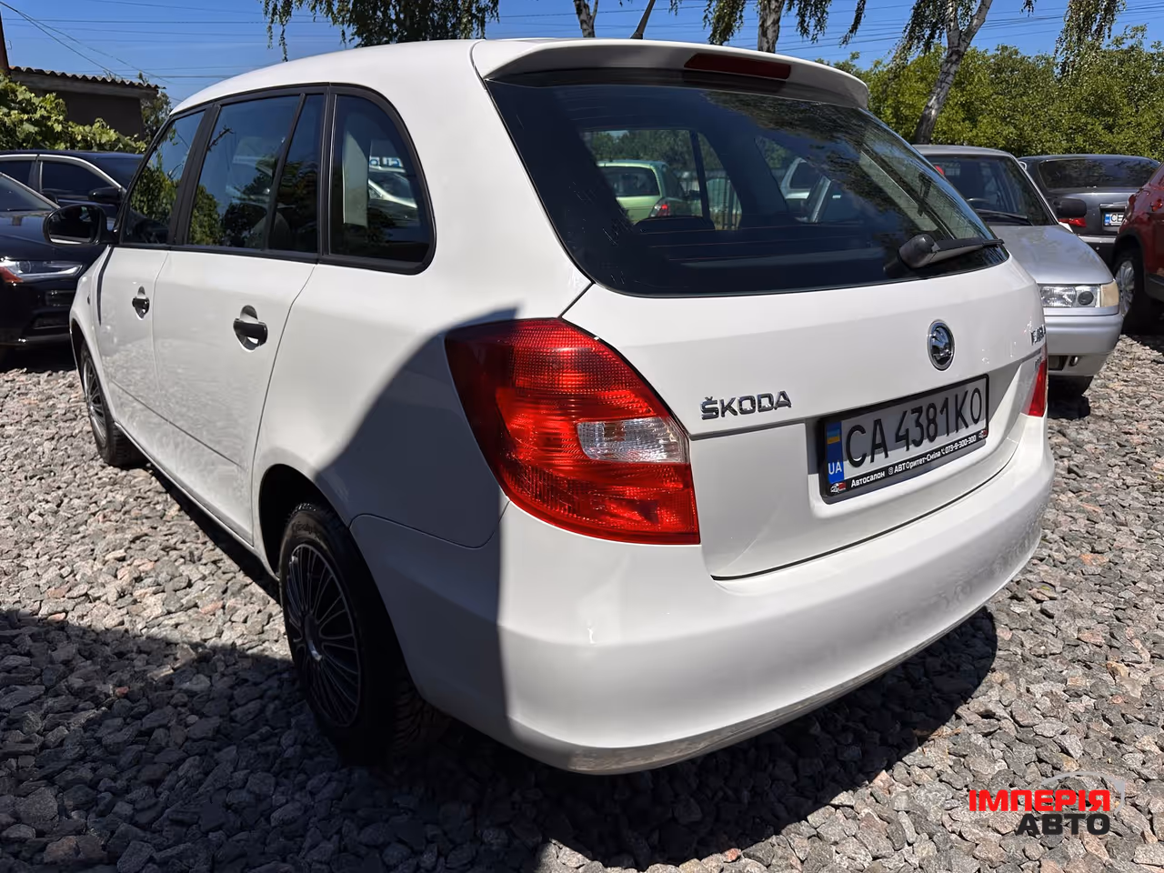 Skoda Fabia - фото 8