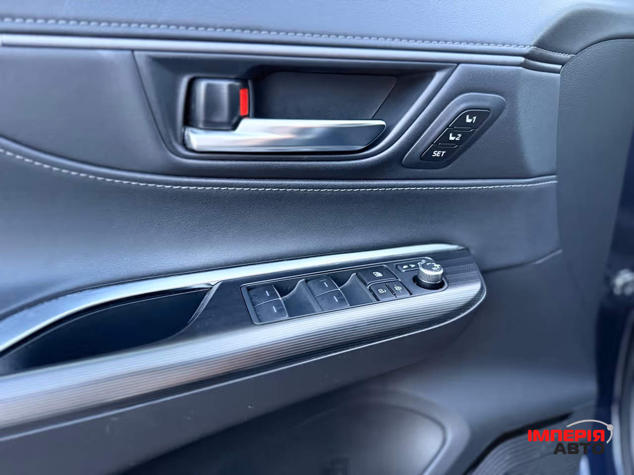 Toyota Venza - фото 11