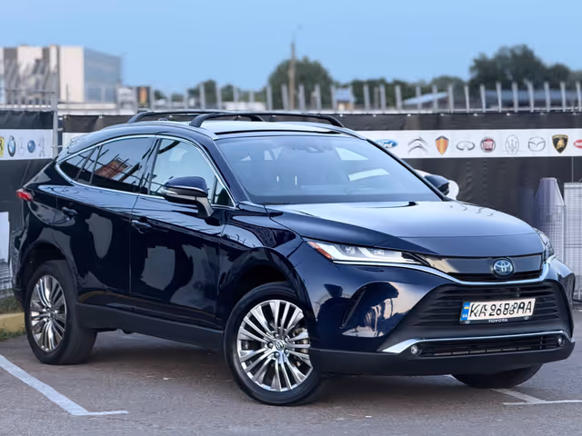 Toyota Venza - фото 2