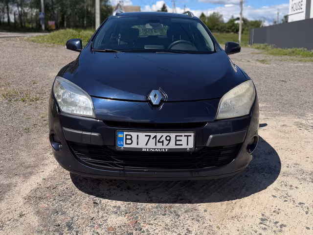 Renault Megane - фото 2