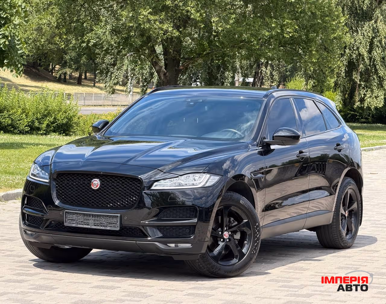 Jaguar F-Pace - фото 2