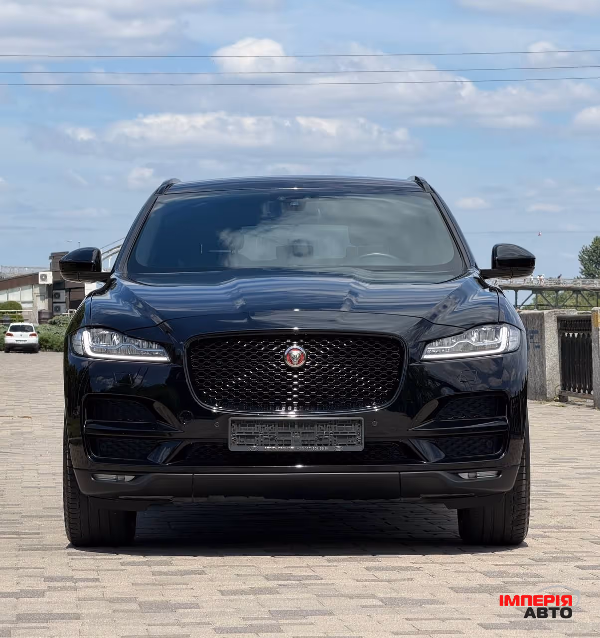 Jaguar F-Pace - фото 3