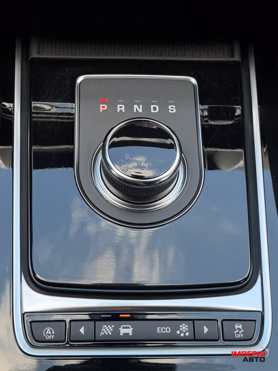 Jaguar F-Pace - фото 13