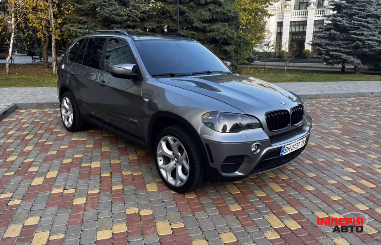 BMW X5 - фото 7