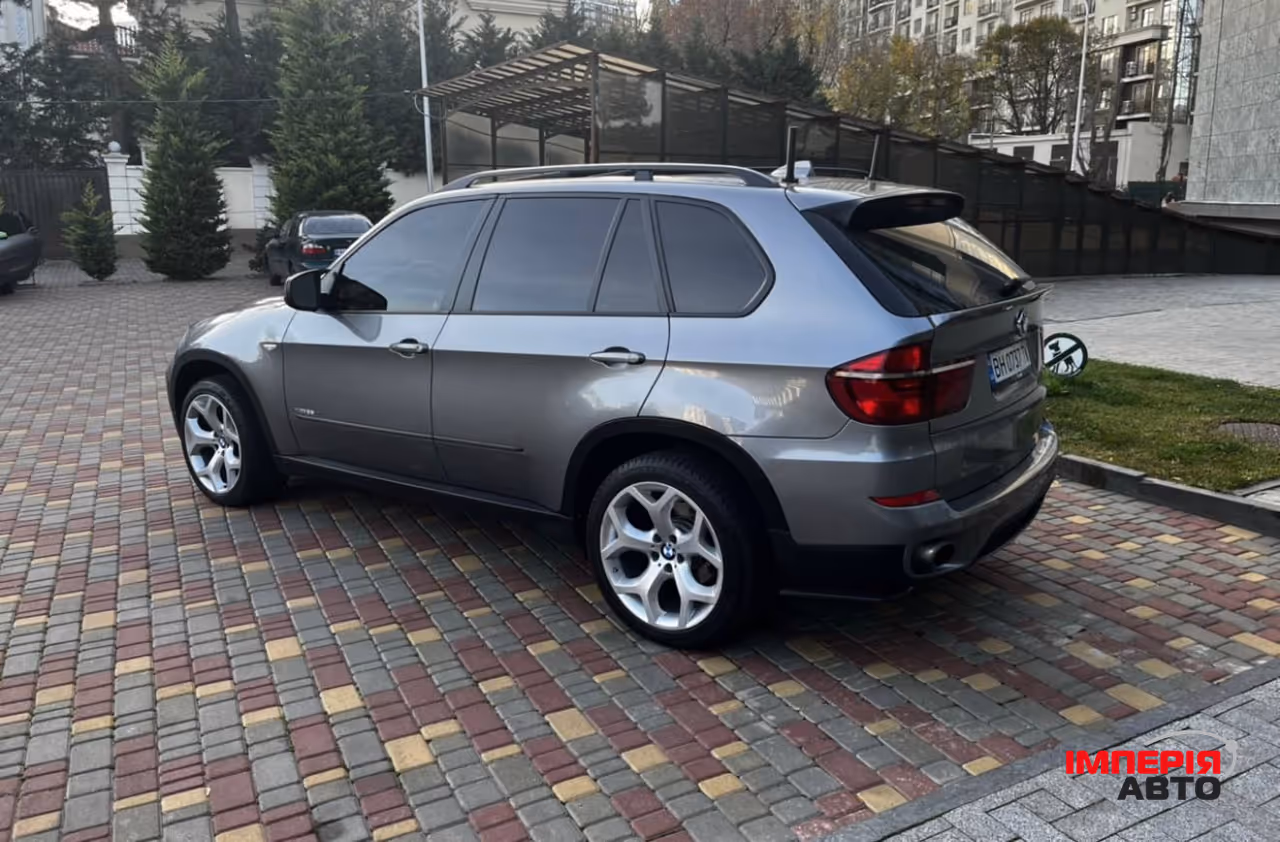 BMW X5 - фото 5