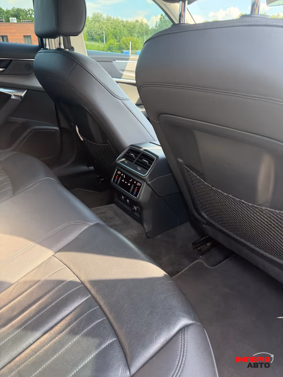Audi A6 - фото 22