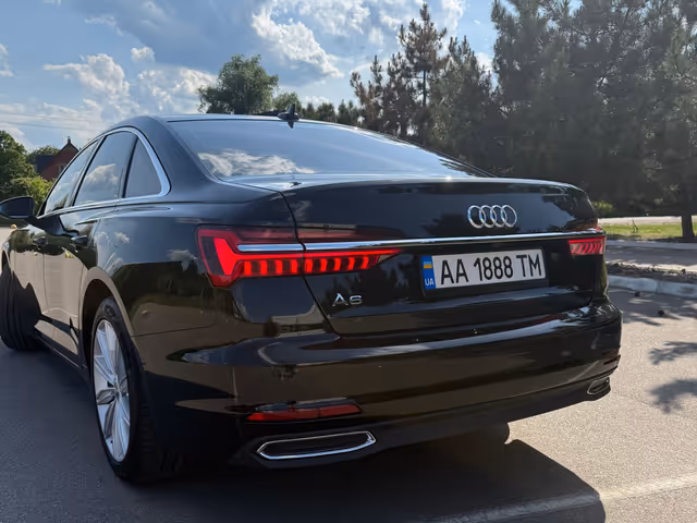 Audi A6 - фото 4