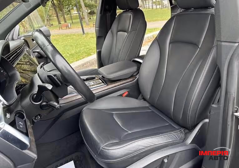 Audi Q8 - фото 8