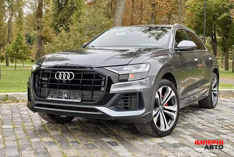 Audi Q8 - фото 1