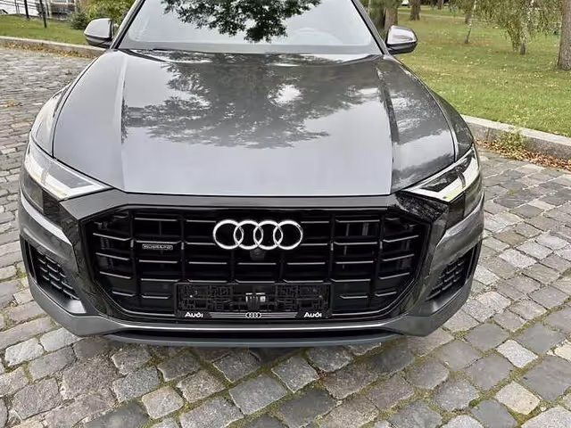 Audi Q8 - фото 5