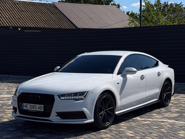 Audi A7 - фото 4
