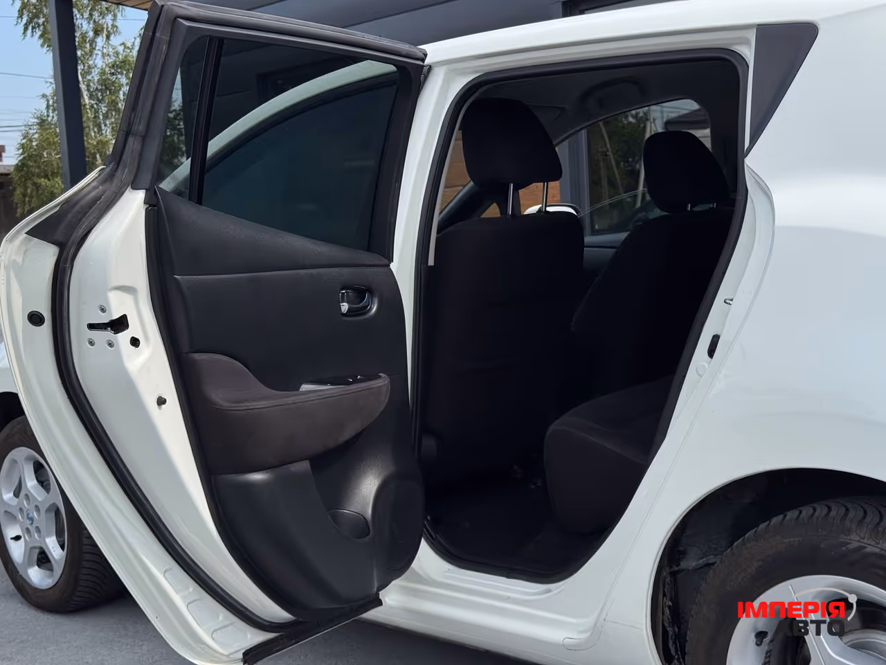 Nissan Leaf - фото 44