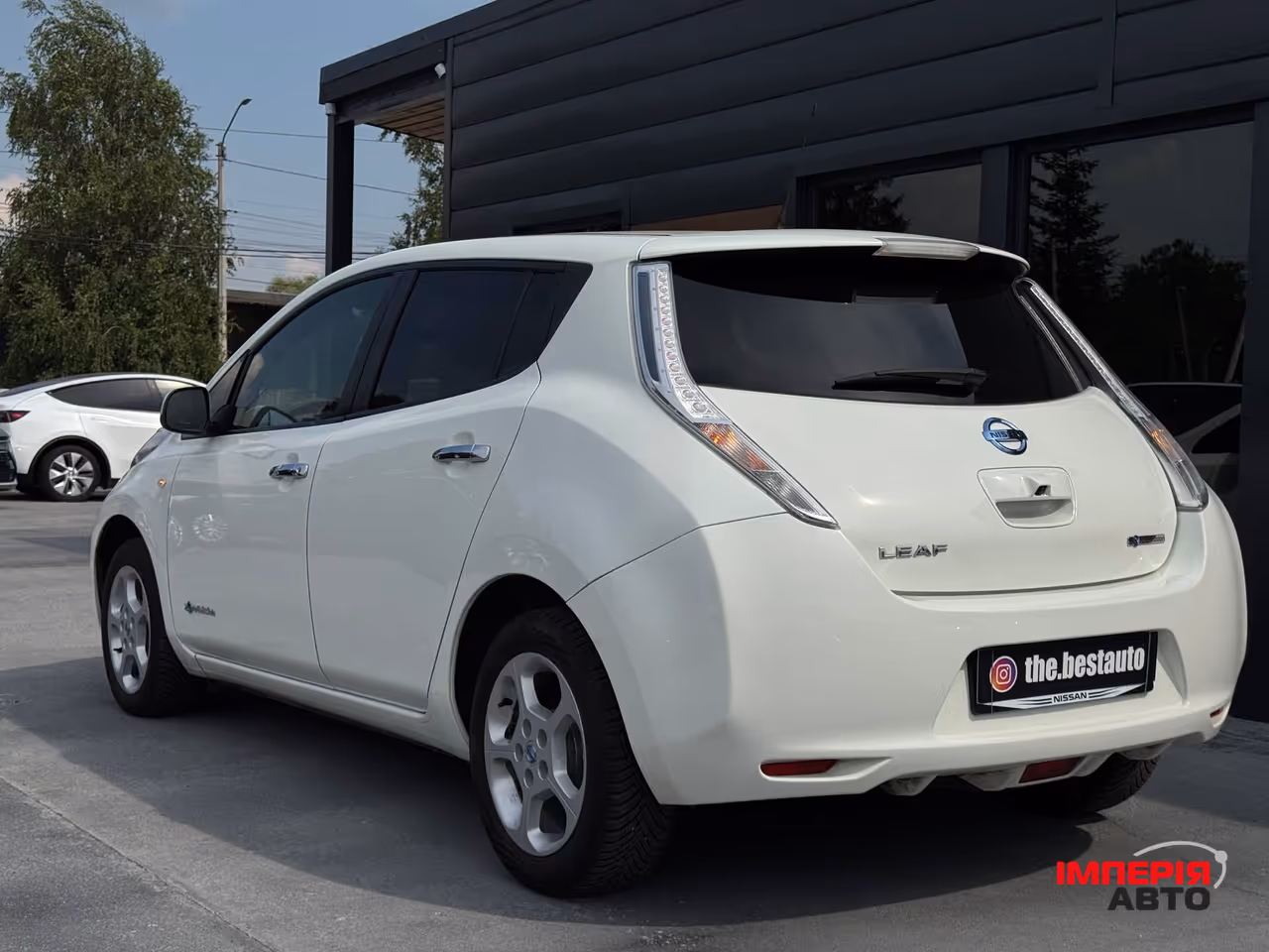 Nissan Leaf - фото 16