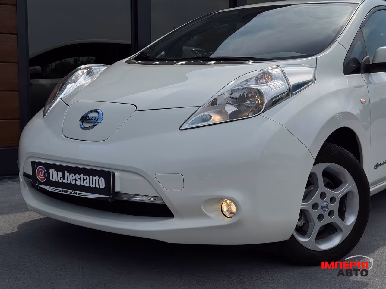 Nissan Leaf - фото 2