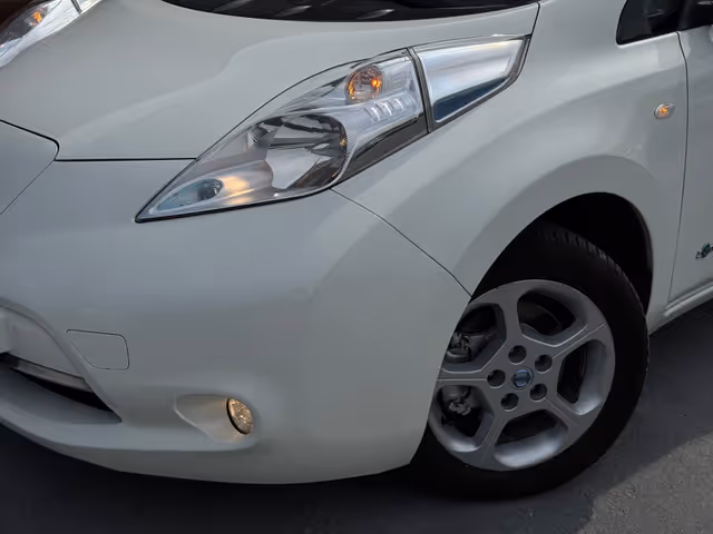 Nissan Leaf - фото 3