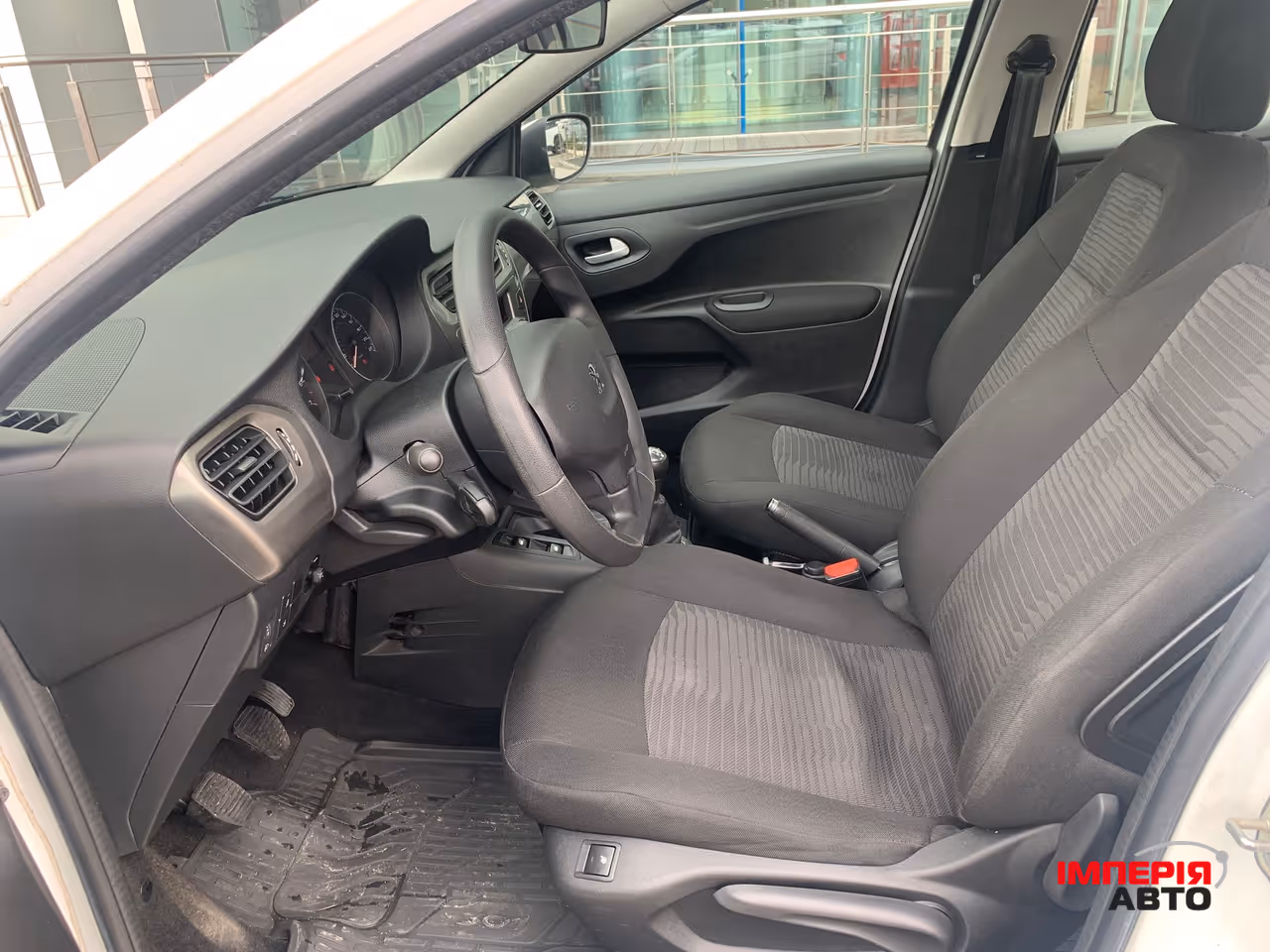Peugeot 301 - фото 24