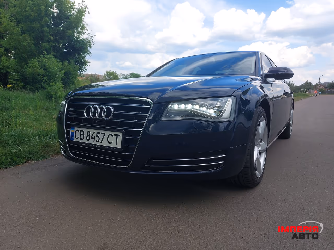 Audi A8 - фото 2