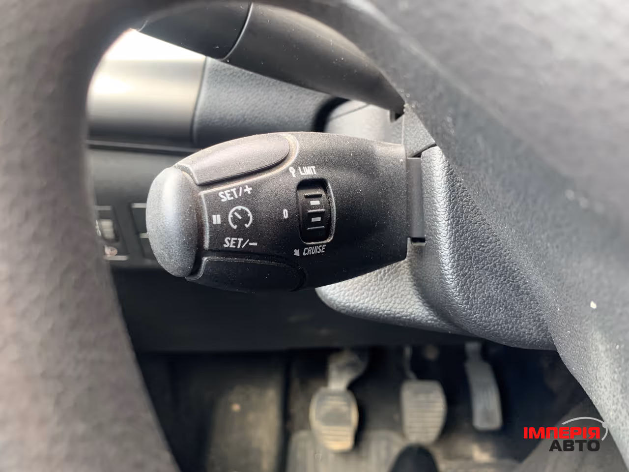 Peugeot 301 - фото 34