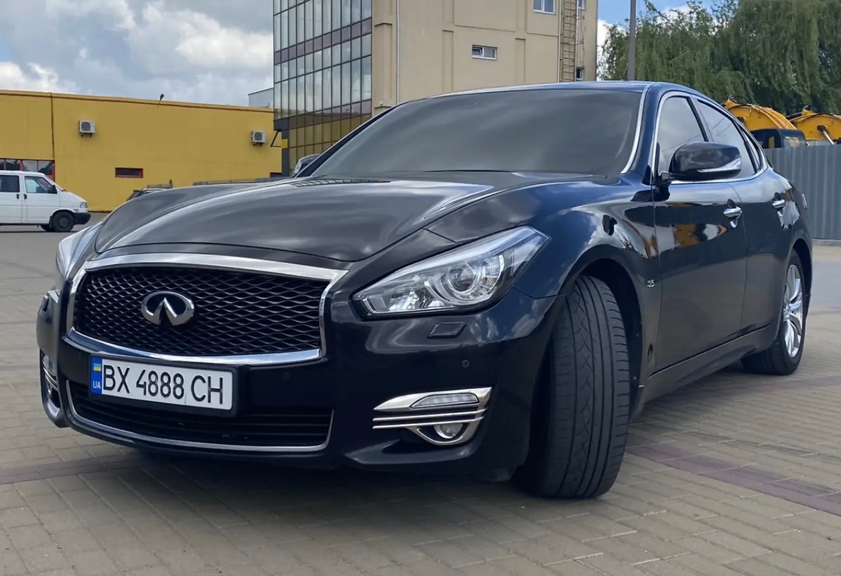 Infiniti Q70 - фото 7