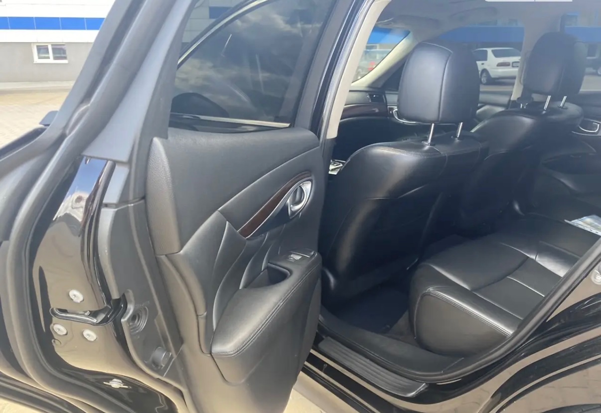 Infiniti Q70 - фото 13