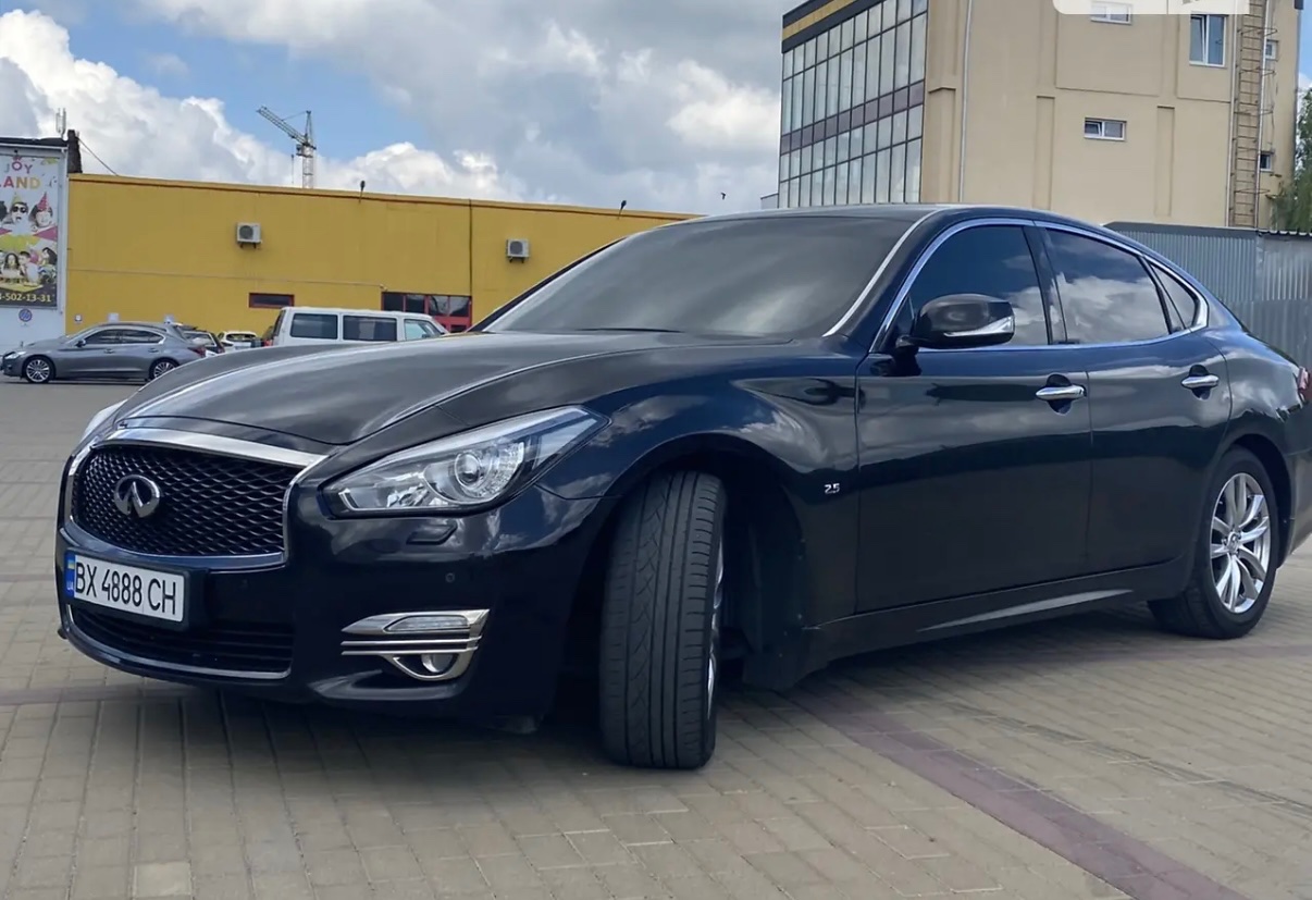 Infiniti Q70 - фото 9