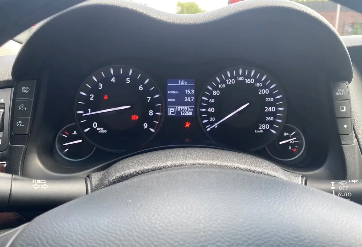 Infiniti Q70 - фото 15