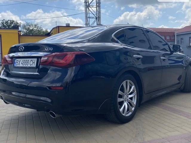 Infiniti Q70 - фото 5